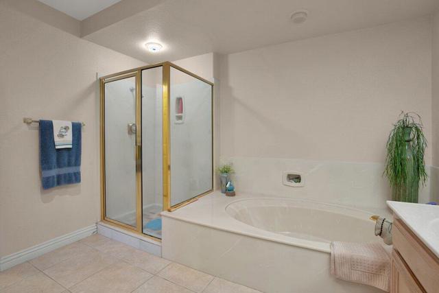 48135 Vista Cielo, La Quinta CA: https://media.crmls.org/mediaz/5f9074b2-f7df-485e-8c87-a4645c9a359b.jpg