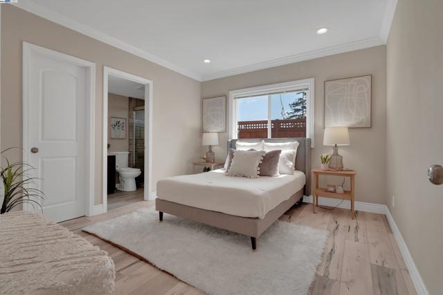 4433 Fair Ave, Oakland CA: https://media.crmls.org/mediaz/5f90ced0-c597-4c73-914b-85e6f310eb5e.jpg