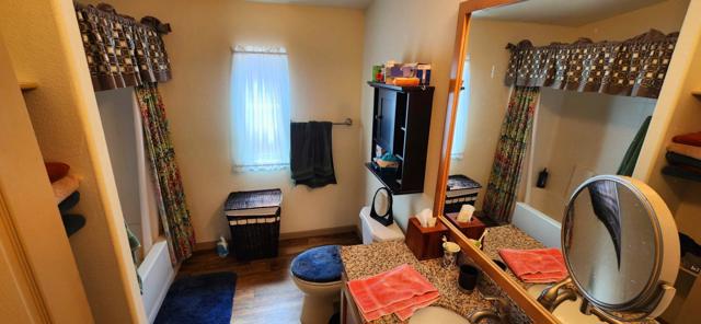 347 Carmel Avenue, Marina CA: https://media.crmls.org/mediaz/5f920ea5-1dca-46ea-82f7-916d6b71413c.jpg