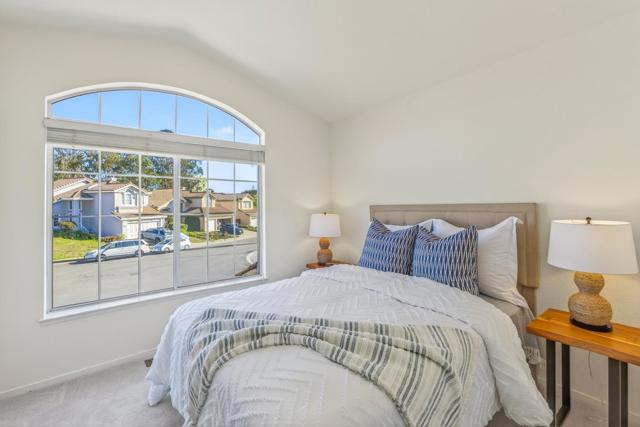 3245 Estrella Del Mar Way, Marina CA: https://media.crmls.org/mediaz/5f9286ba-1fa0-403b-b780-c624a5aa92cb.jpg