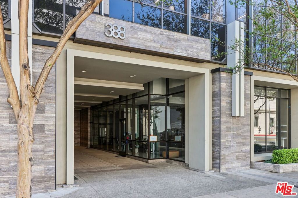 388 Cordova Street #609