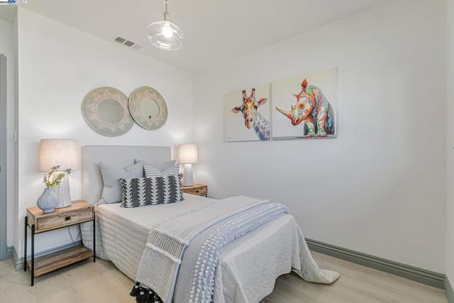 5324 Selma Ave, Fremont CA: https://media.crmls.org/mediaz/5f931146-88c3-4a42-b0d9-2248ca0768ff.jpg