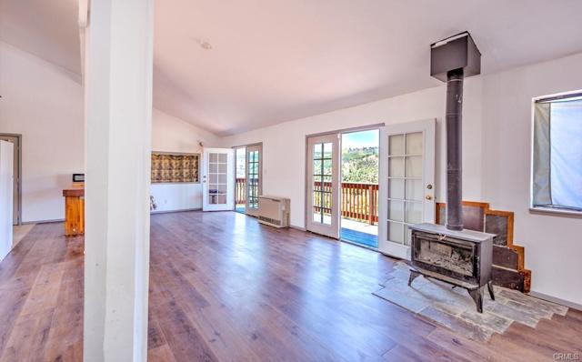 2399 Indian Hill Road, Clearlake Oaks CA: https://media.crmls.org/mediaz/5f943a66-e50a-4f1b-a5e0-fa86bd0b6af5.jpg