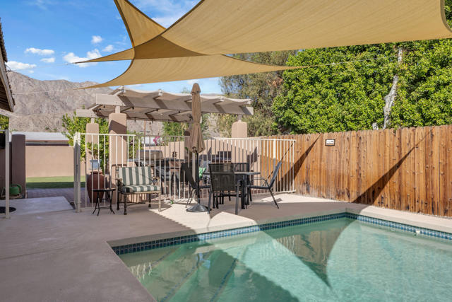 Image 17 of 64 For 52680 Avenida Martinez