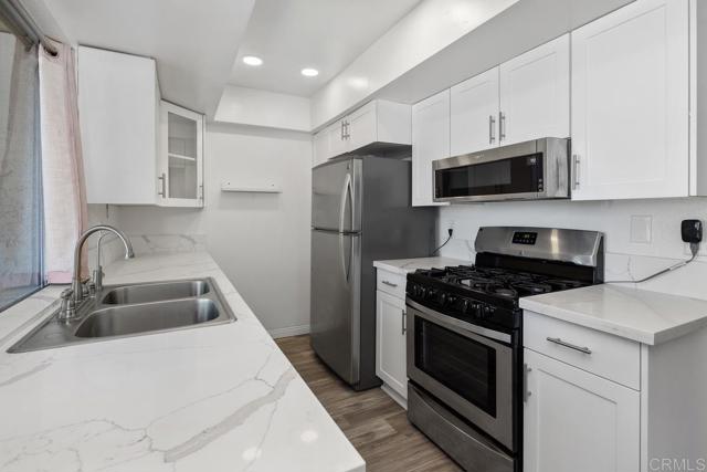 Detail Gallery Image 1 of 1 For 6878 Navajo Rd #61,  San Diego,  CA 92119 - 1 Beds | 1 Baths