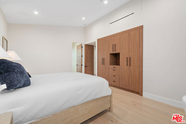4 Bed Home for Sale in Venice, California
