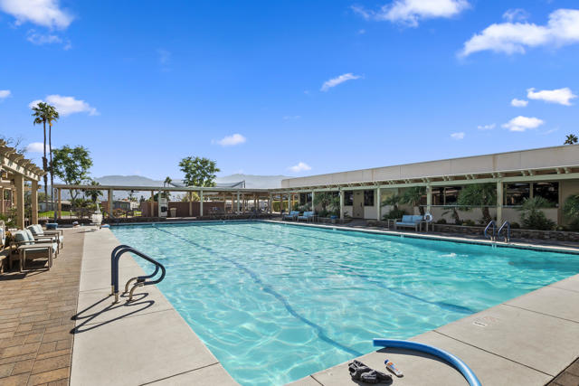 73363 Desert Greens Dr N, Palm Desert CA: https://media.crmls.org/mediaz/5f9619b1-a82e-420c-bdd5-49e04803d0e7.jpg