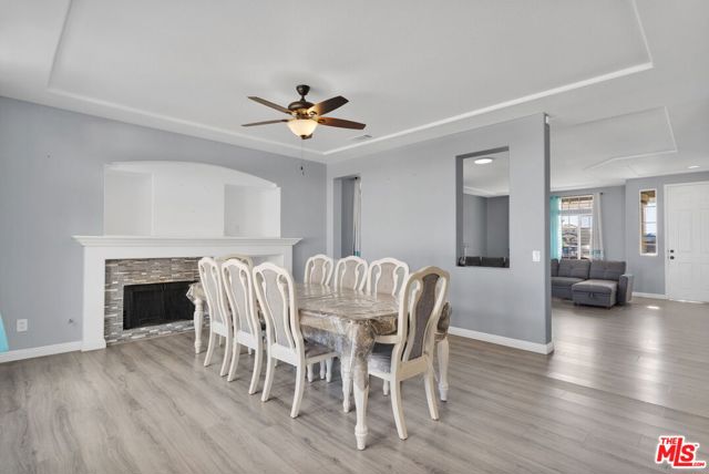 13292 Via Del Lago, Victorville CA: https://media.crmls.org/mediaz/5f97abb4-4a1d-4036-8441-770d3ccba81c.jpg