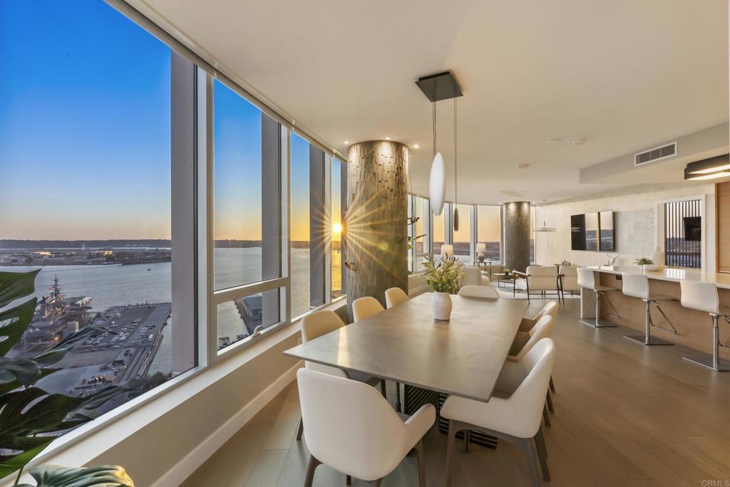 888 W E Street - photo 3