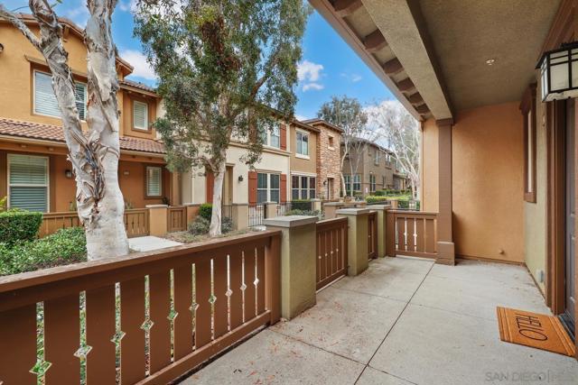 10653 Golden Willow, San Diego CA: https://media.crmls.org/mediaz/5f99a66d-e01c-488a-96ae-4b98c584b257.jpg