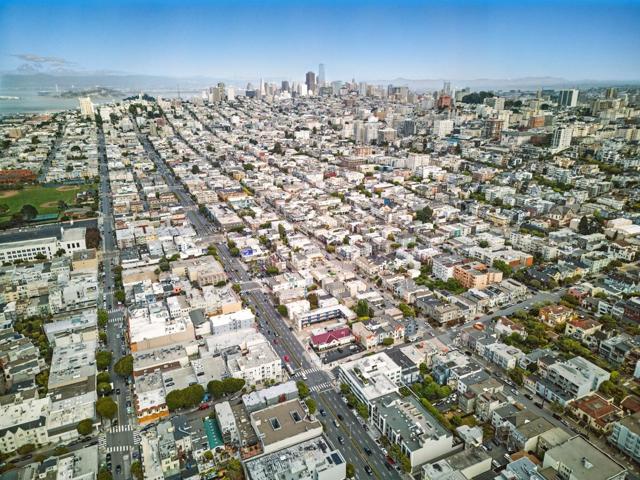 3208 Pierce Street, San Francisco CA: https://media.crmls.org/mediaz/5f99f235-60e0-4f3f-a968-bbe1b39a1596.jpg
