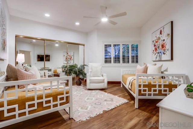 2888 Torrey Pines Rd, La Jolla CA: https://media.crmls.org/mediaz/5f9a4758-1449-42f2-92ff-fbab4ebdfd91.jpg