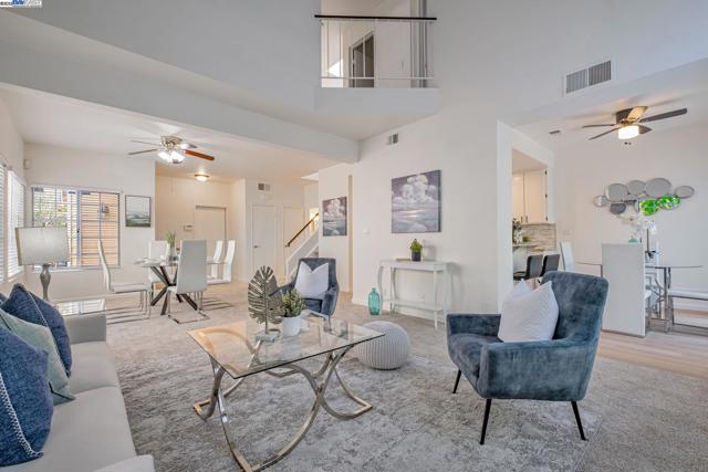 34319 Platinum Ter, Fremont CA: https://media.crmls.org/mediaz/5f9aebd9-d850-4bcb-9b45-18a487529643.jpg