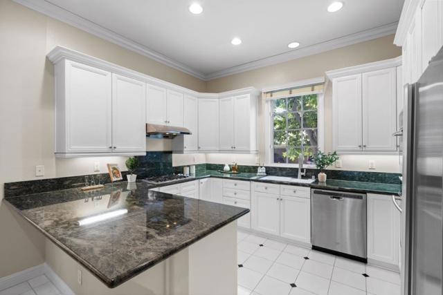 145 Fremont Avenue, Los Altos CA: https://media.crmls.org/mediaz/5f9b3655-eaff-4e3a-9524-d6392cb9bfdf.jpg