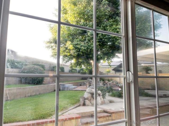 1626 S Boulder Ave, Ontario CA: https://media.crmls.org/mediaz/5f9b55e4-89b1-4df2-8b29-4038eeef16a1.jpg