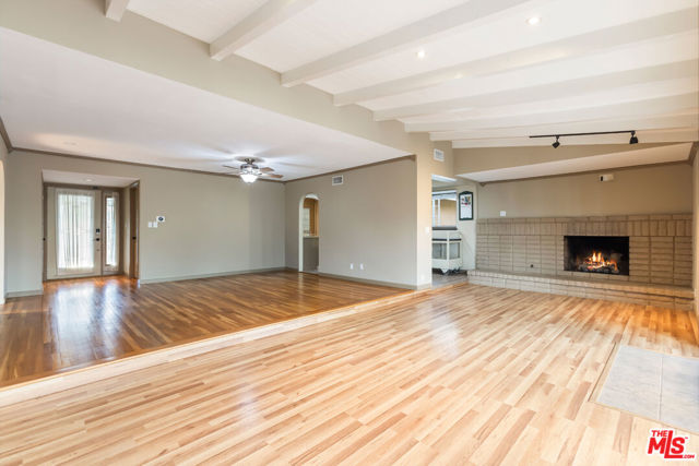 8334 Capistrano Avenue photo 6