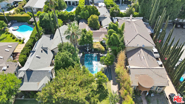 5341 Mecca Avenue, Tarzana CA: https://media.crmls.org/mediaz/5f9c5fe2-f499-4b77-97d8-363a8e12b497.jpg