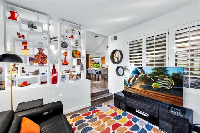 44 Acapulco Drive, Palm Desert CA: https://media.crmls.org/mediaz/5f9c6859-8161-4178-8342-e1680058d5a4.jpg