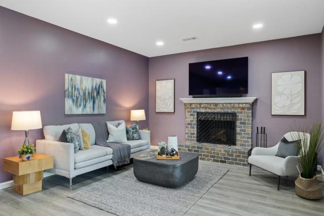 1573 Mallard Way, Sunnyvale CA: https://media.crmls.org/mediaz/5f9ca950-a265-4c1d-b74a-60082db17958.jpg