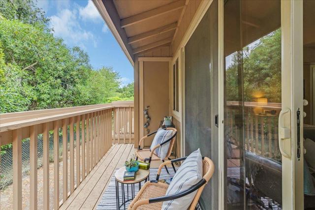 300 Glenwood Circle, Monterey CA: https://media.crmls.org/mediaz/5f9f0cbf-457a-4ae2-90b3-7c91f33cc1f3.jpg