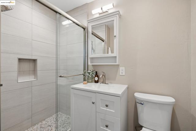 1092 Dwight Way, Berkeley CA: https://media.crmls.org/mediaz/5fa082b3-432d-4a7b-b287-f04d85d50981.jpg