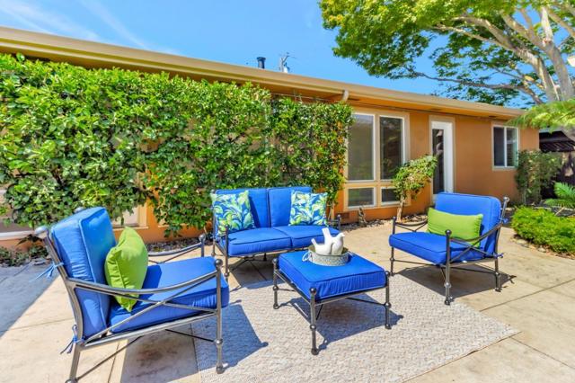 1111 Arnott Way, Campbell CA: https://media.crmls.org/mediaz/5fa09820-bcb9-498a-98db-56b97f769640.jpg