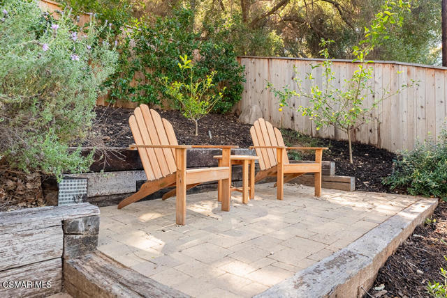 2443 Stafford Road, Westlake Village CA: https://media.crmls.org/mediaz/5fa1299e-014c-45fb-91d0-6cae66328467.jpg