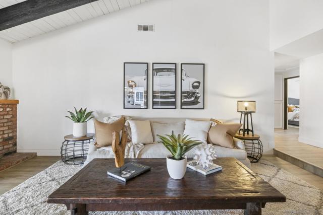 23235 Canyon Lake Dr S, Canyon Lake CA: https://media.crmls.org/mediaz/5fa1344b-e15b-410a-b811-2432ed489c36.jpg