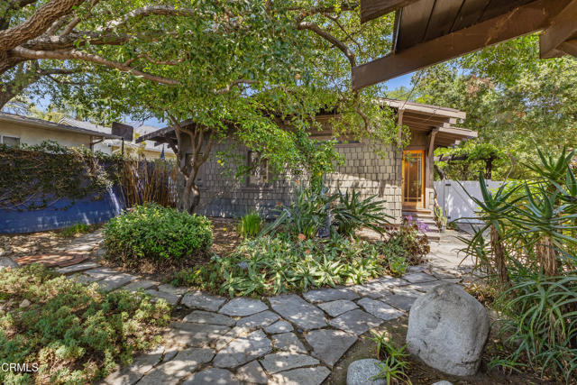 Detail Gallery Image 22 of 24 For 1229 N Sierra Bonita Ave, Pasadena,  CA 91104 - 2 Beds | 2 Baths