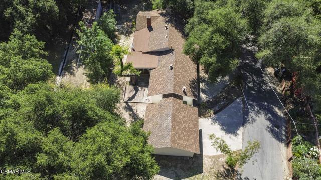 22950 Humming Bird Way, Calabasas CA: https://media.crmls.org/mediaz/5fa440c0-1c6e-487e-bca1-cf142927604b.jpg