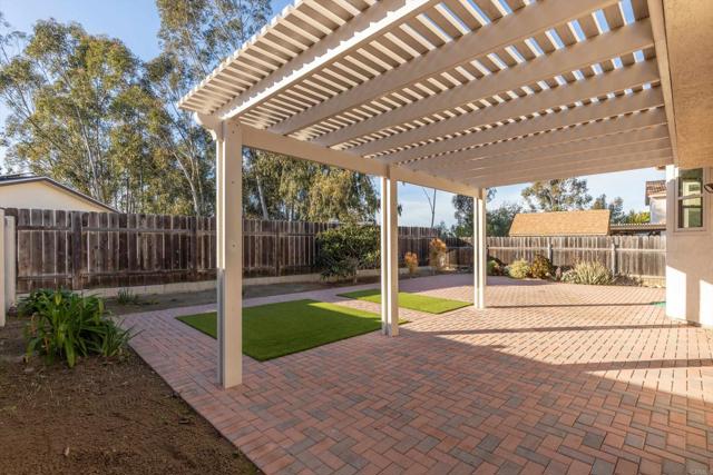 Detail Gallery Image 37 of 41 For 7338 Canyon Breeze Rd, San Diego,  CA 92126 - 4 Beds | 3 Baths