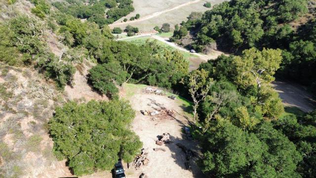 0 San Juan Canyon Road, San Juan Bautista CA: https://media.crmls.org/mediaz/5fa653f2-19f0-479c-bea7-53e39d731abf.jpg