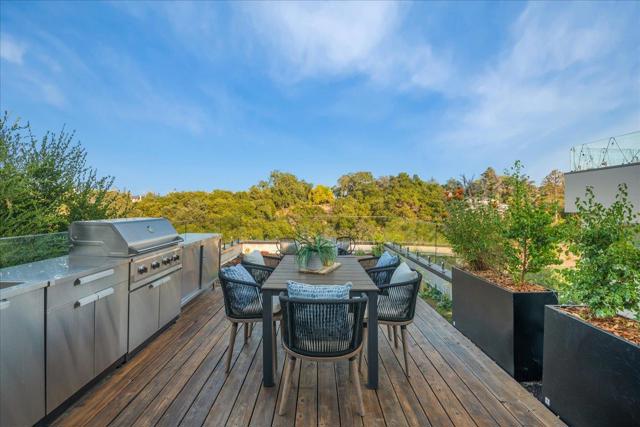 1627 Shirley Avenue, Los Altos CA: https://media.crmls.org/mediaz/5fa6be0c-d3ac-4546-9282-3bfeec00d2de.jpg