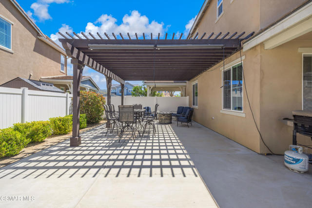 67 Clearwood Street, Fillmore CA: https://media.crmls.org/mediaz/5fa721b2-e4a7-4dd4-affb-c91bf96f4921.jpg
