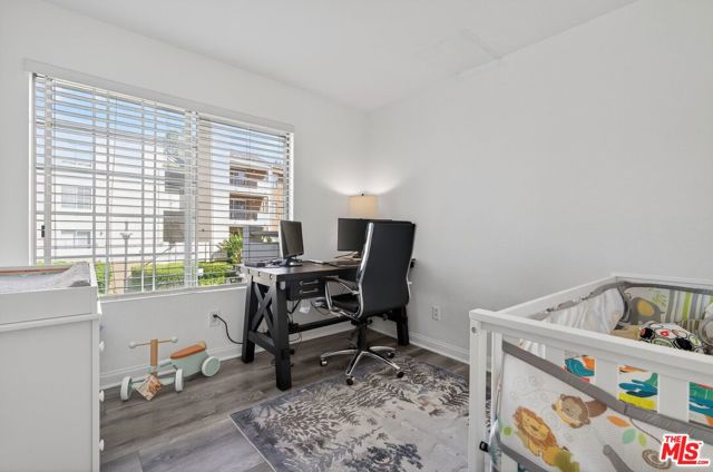 5565 Canoga Avenue, 119 photo 8