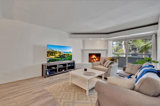 4055 Falcon St, San Diego CA: https://media.crmls.org/mediaz/5fa80ca6-2f80-41be-a8d6-a48d89f946e0.jpg