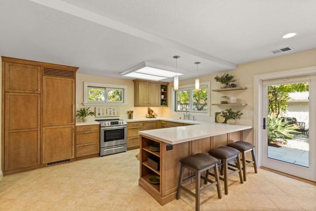 16541 Cypress Way, Los Gatos CA: https://media.crmls.org/mediaz/5fa8e39d-ab68-4052-843e-efc75a4603a1.jpg