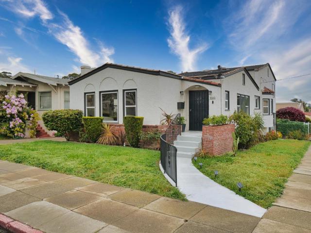 3000 56th Avenue, Oakland CA: https://media.crmls.org/mediaz/5fa934ab-d552-41fe-9afd-978ceccf7f65.jpg