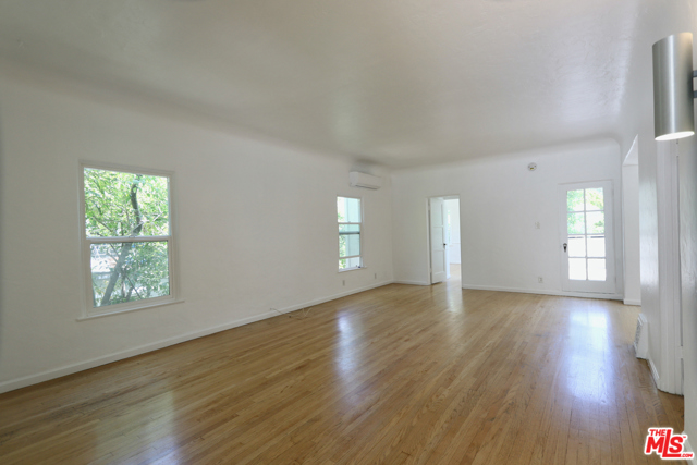 Image 3 for 2528 Kenilworth Ave, Los Angeles, CA 90039