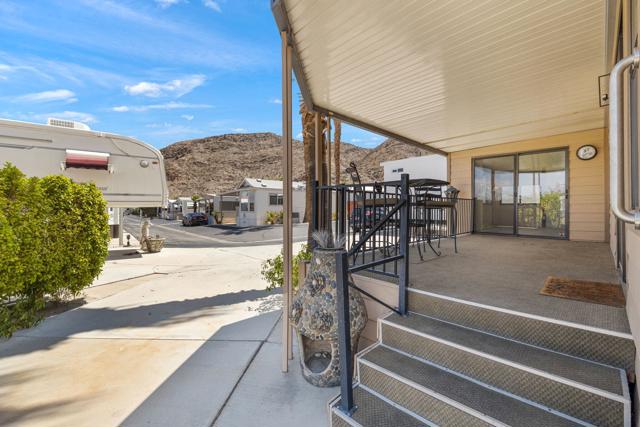 69333 E Palm Canyon Drive, Cathedral City CA: https://media.crmls.org/mediaz/5faab67c-37be-4f0c-8631-561efee92d4d.jpg