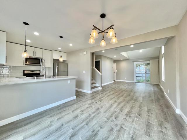 618 S Fair Oaks Avenue, Sunnyvale CA: https://media.crmls.org/mediaz/5fab1e17-4d24-46a6-8098-76ebb96fabf2.jpg