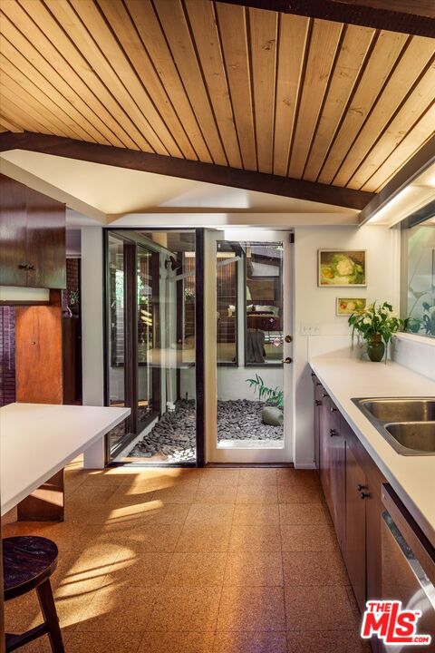 Image 39 of 53 For 1966 Lucile Avenue