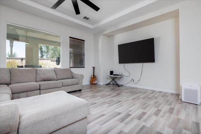 40828 Paganini Drive, Indio CA: https://media.crmls.org/mediaz/5fabec01-200e-4896-ab69-489dc9da1487.jpg