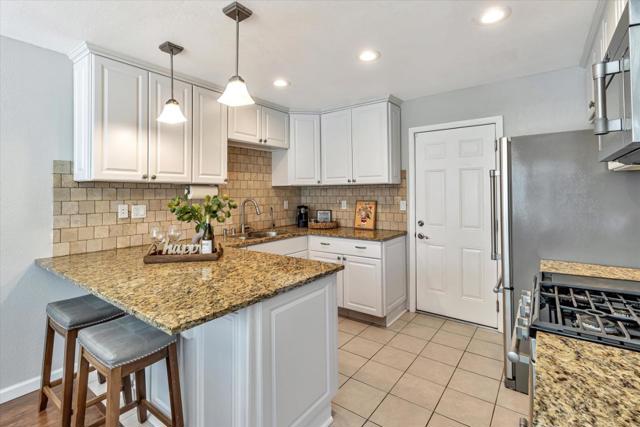 Image 8 of 37 For 5639 Blossom Park Lane