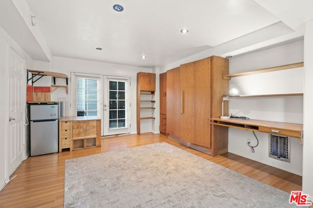 2142 Baxter Street, Los Angeles CA: https://media.crmls.org/mediaz/5facb819-4073-4736-98ef-091629ab11fb.jpg