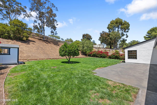 539 American Oaks Avenue, Newbury Park CA: https://media.crmls.org/mediaz/5fad870e-346f-4fea-ab8c-6ee72133e666.jpg