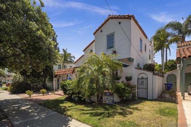 1434 5th Street, Coronado CA: https://media.crmls.org/mediaz/5fadec9c-a6f8-4072-8cbc-bfc6f05fdb15.jpg