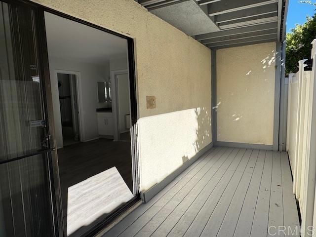 2388 Altisma Way, Carlsbad CA: https://media.crmls.org/mediaz/5faf5dfb-4fd1-4cea-8902-ad277e9d142c.jpg