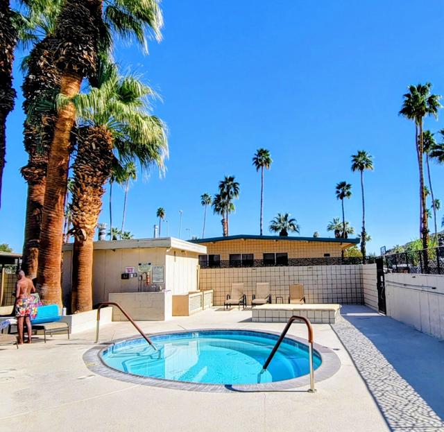 257 Del Mar, Palm Springs CA: https://media.crmls.org/mediaz/5fafe7d9-92ee-4cd7-a675-ba92b2952613.jpg