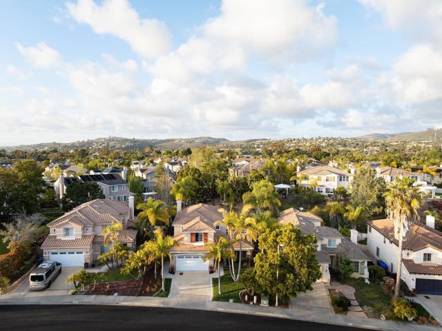 3000 Avenida Ciruela, Carlsbad CA: https://media.crmls.org/mediaz/5fb12fed-3faa-4bb1-aed4-0ed68b335058.jpg